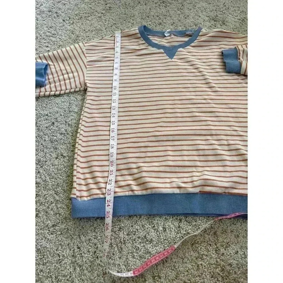 Wishlist Striped Crewneck Velour Sweatshirt Women's Size M/L - Picture 7 of 7
